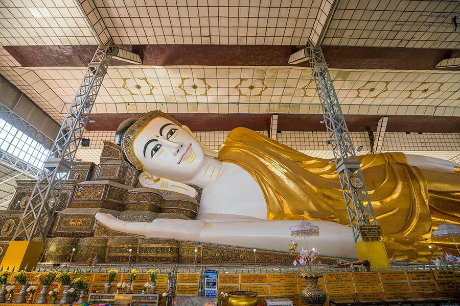 Shwethalyaung Buddha